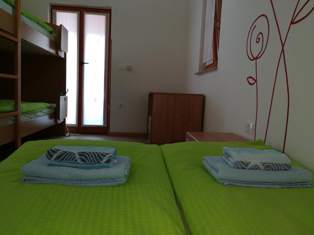 Hisa Kranjc Apartman Kobarid Kültér fotó